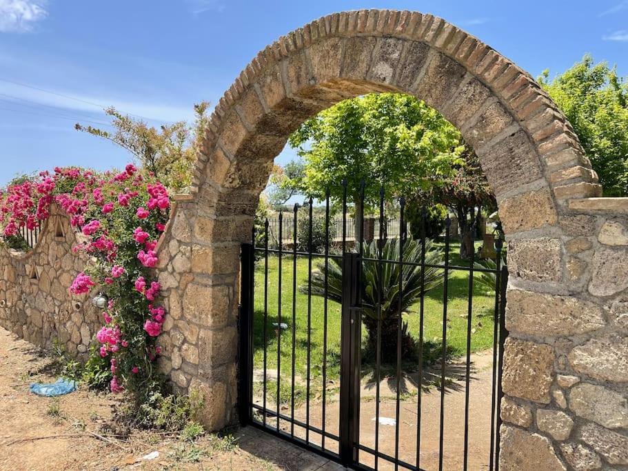 Mama'S Sunshine Garden Villa Agios Ilias  Esterno foto